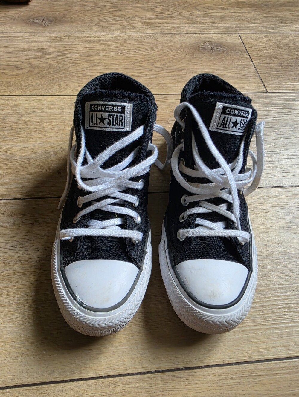 Converse Women's CTAS Mid Top Canvas Madison Shoes Size 7.5